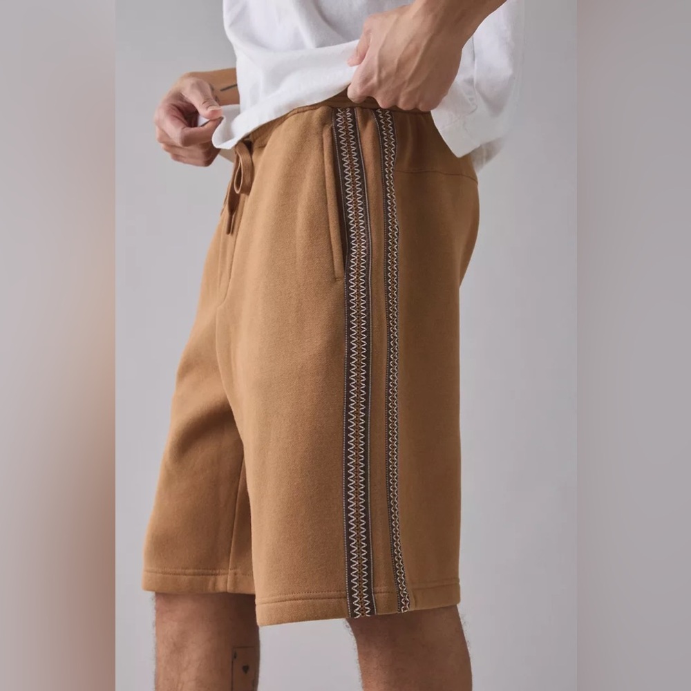 New UGG Australia Men’s Chestnut Brown Tasman Shorts sz M
